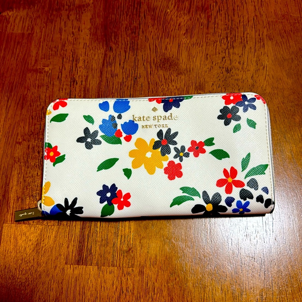 Floral Kate spade wallet